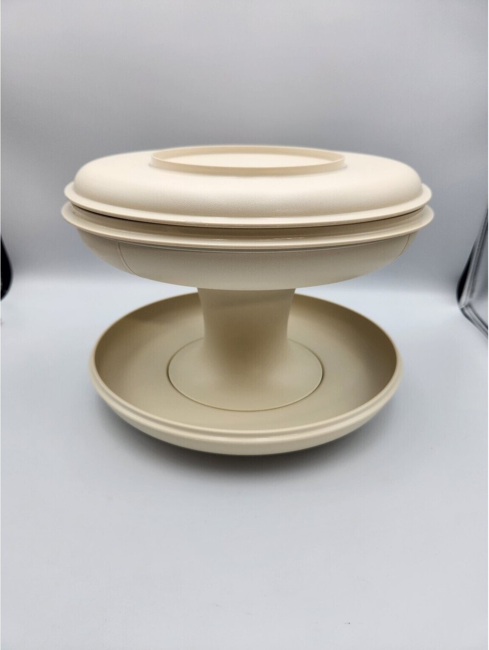 Vintage Tupperware Serve It All Pedestal Plate Chip & Dip/Cake Stand 5 pc - A3
